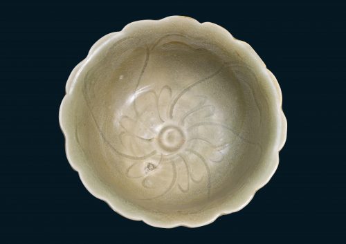 Bol à lèvre polylobée – Image 3
