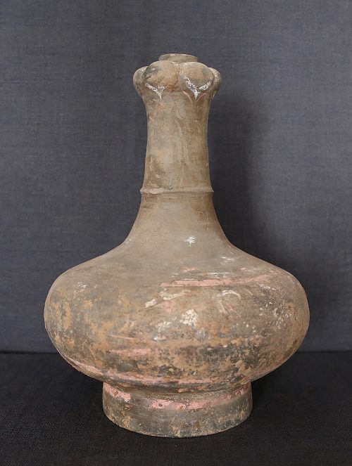 Vase au col en forme de gousse d'ail – Image 2