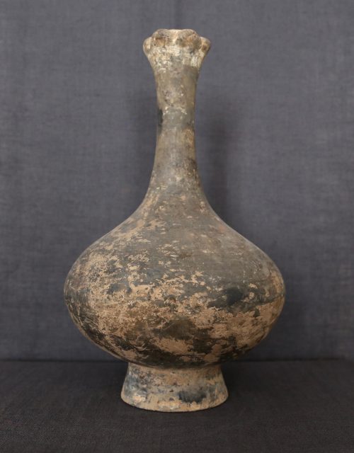 Garlic head bottle vase