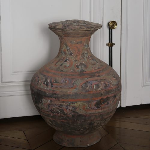 Han jar with lid and flamboyant polychromy