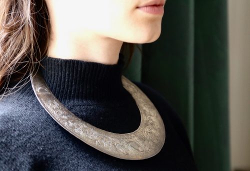 Flat ethnic torque with zoomorphic pattern - Image 6