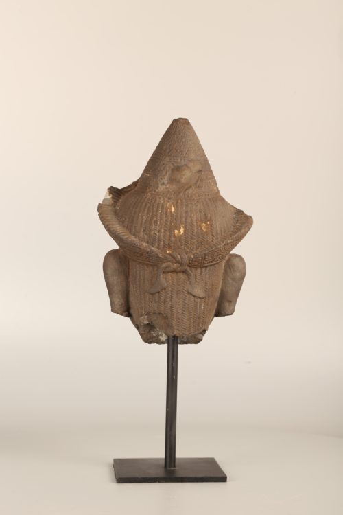 Tête de Visnu coiffée de la tiare conique – Image 4