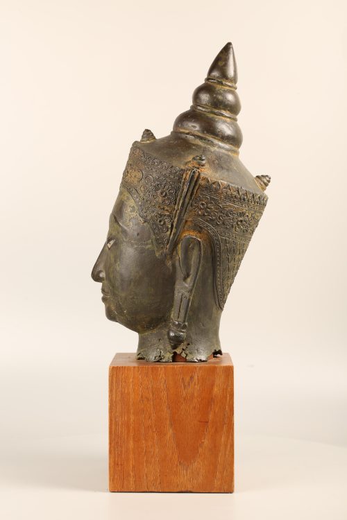 Crowned Buddha head - Image 5