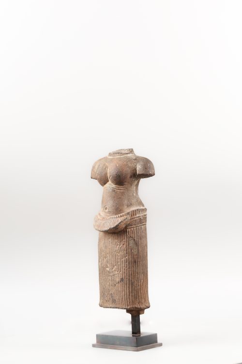 Bust of a female divinity - Image 3