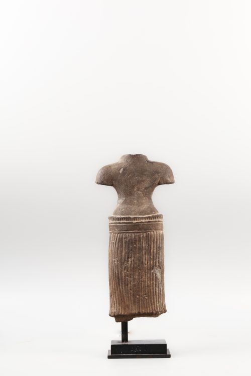 Bust of a female divinity - Image 4